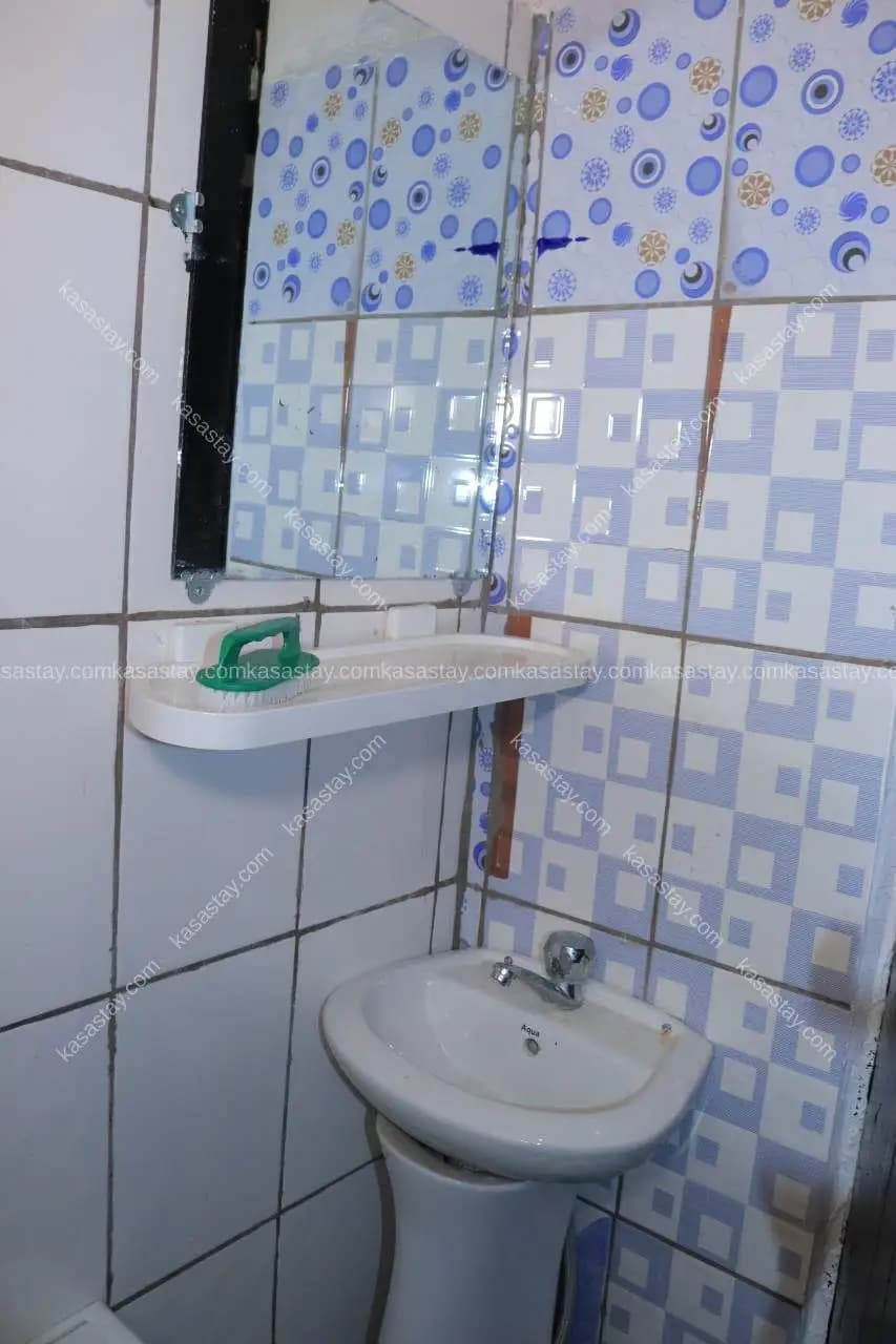 Maison à School De Dombè, Kribi, 3 chambres — photo 2 sur 10