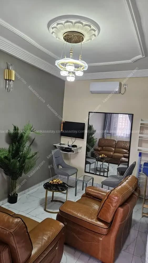 Studio à Dovv Simbock, Yaoundé, 1 chambre — photo 4 sur 17