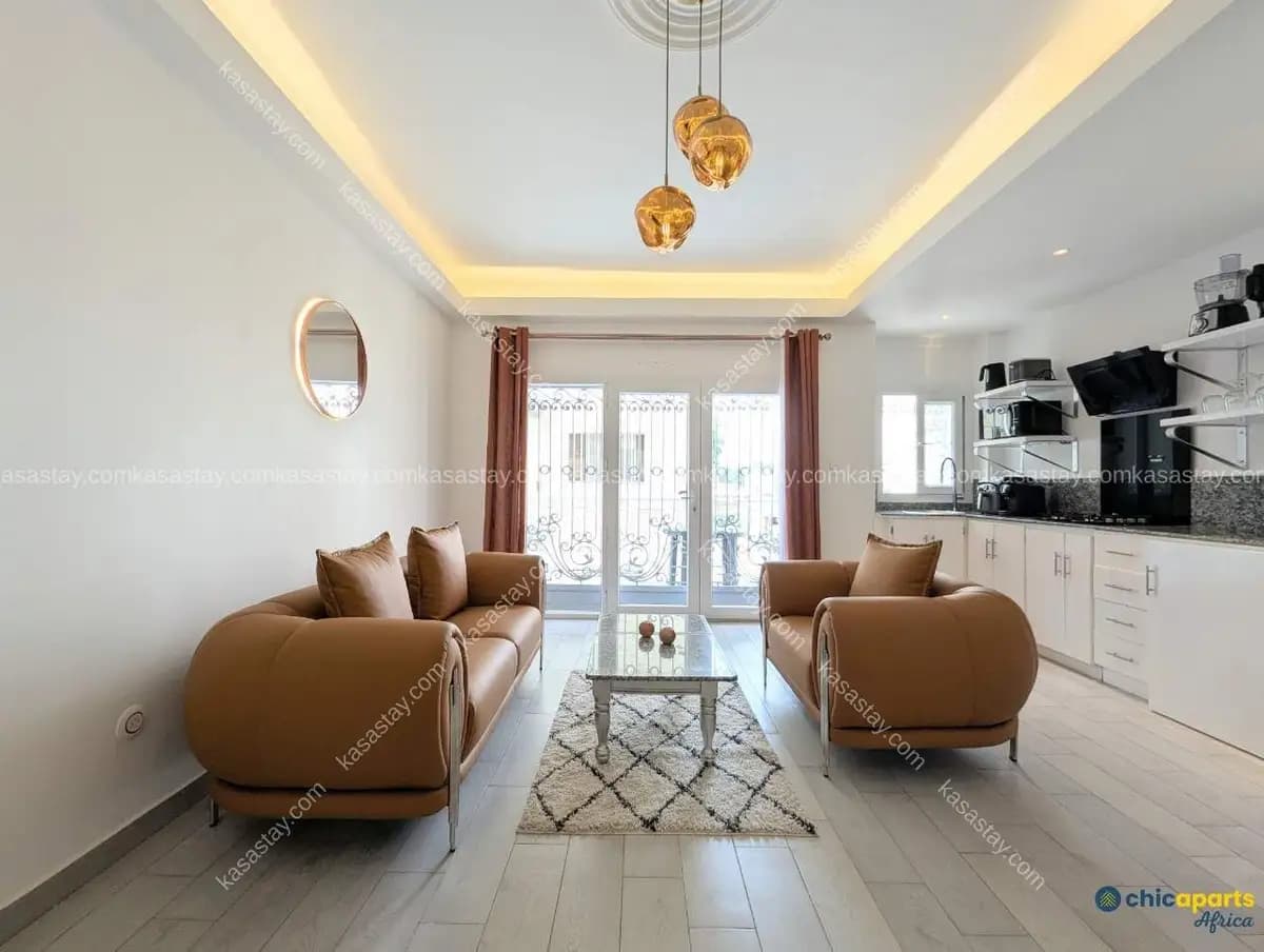 Studio à Bastos, Yaoundé, 1 chambre — photo 2 sur 20