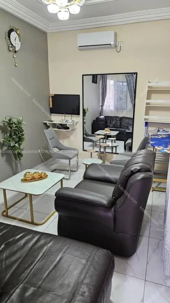 Studio à Dovv Simbock, Yaoundé, 1 chambre